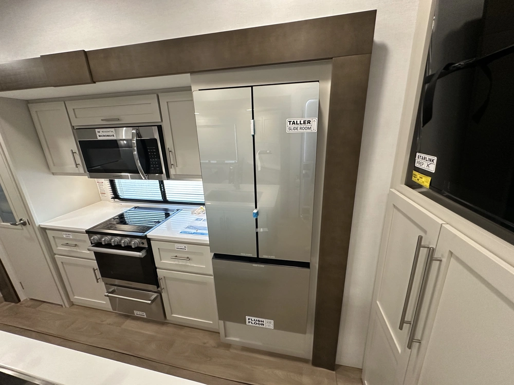 2026 Alliance Rv Avenue 25rl alt
