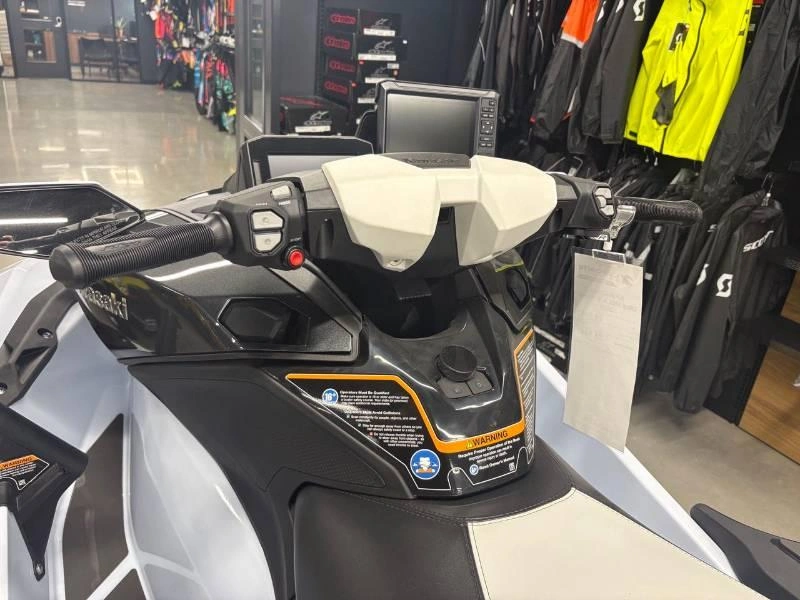 Kawasaki Ultra 160lx-s Angler 2025 alt