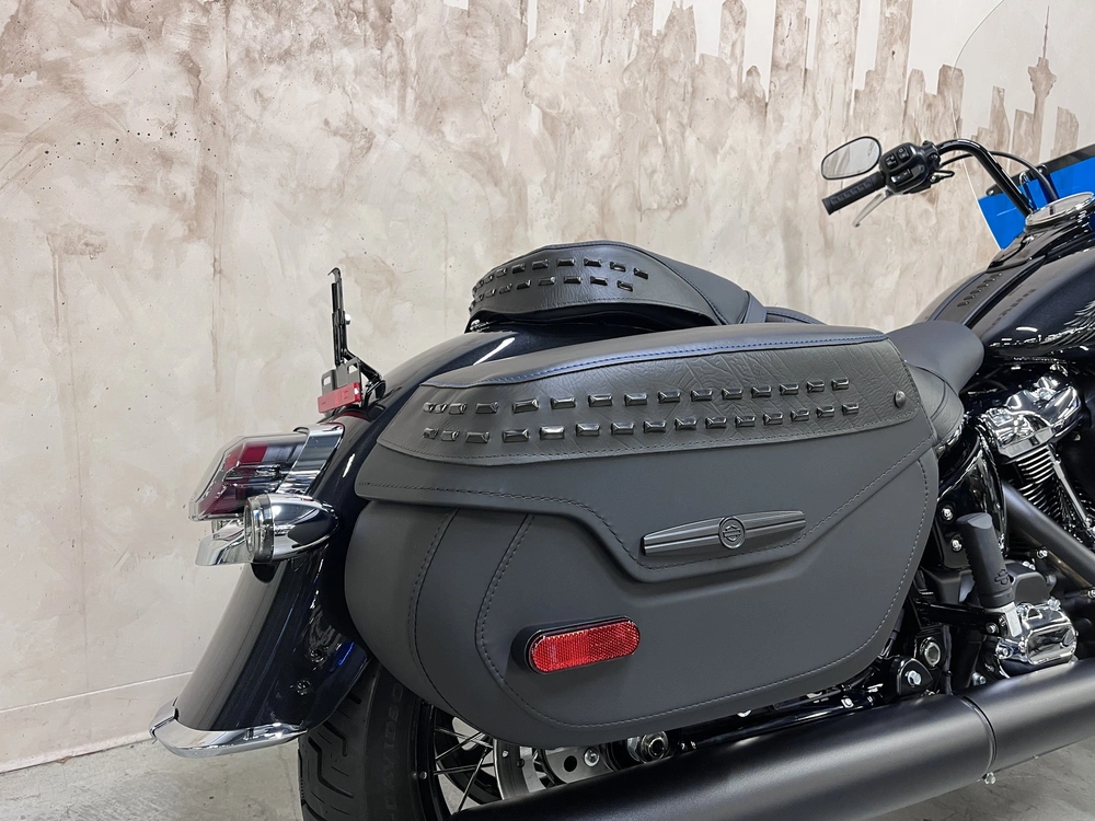2026 Harley-davidson Flhc Heritage Classic alt