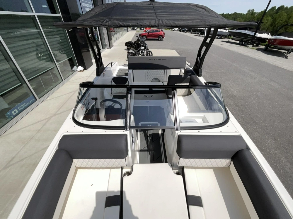 2025 Bayliner D20i alt