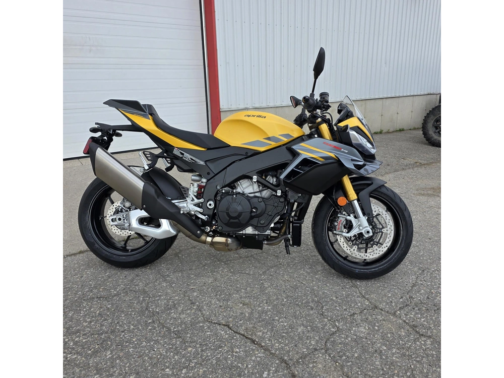 2026 Aprilia Tuono V4 alt