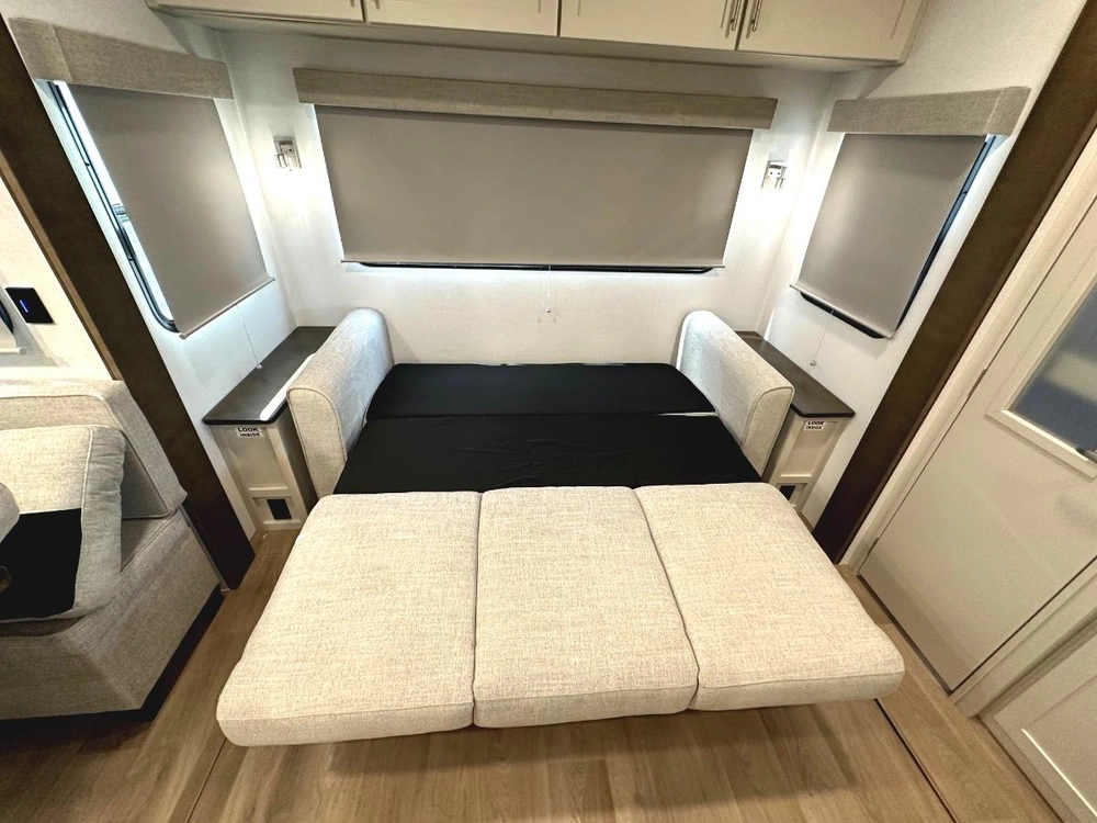 2026 Alliance Rv Avenue 25rl alt