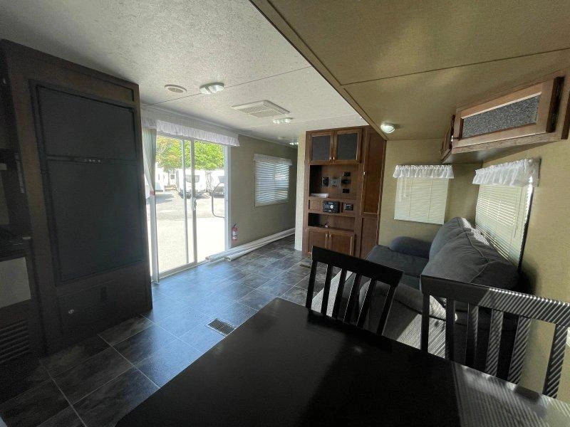 Keystone Rv Hideout 30fkds 2015 alt