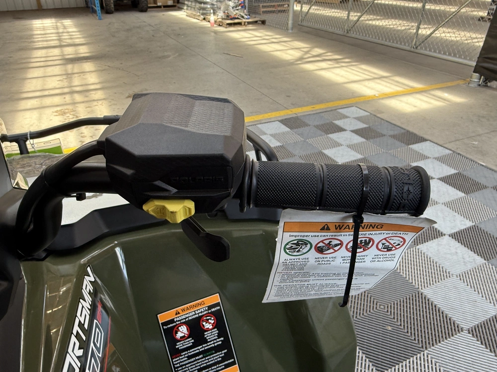 2026 Polaris Sportsman 6x6 570 alt