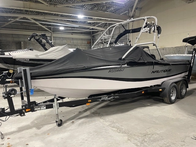 2006 Ski Nautique 216 Team Edition alt