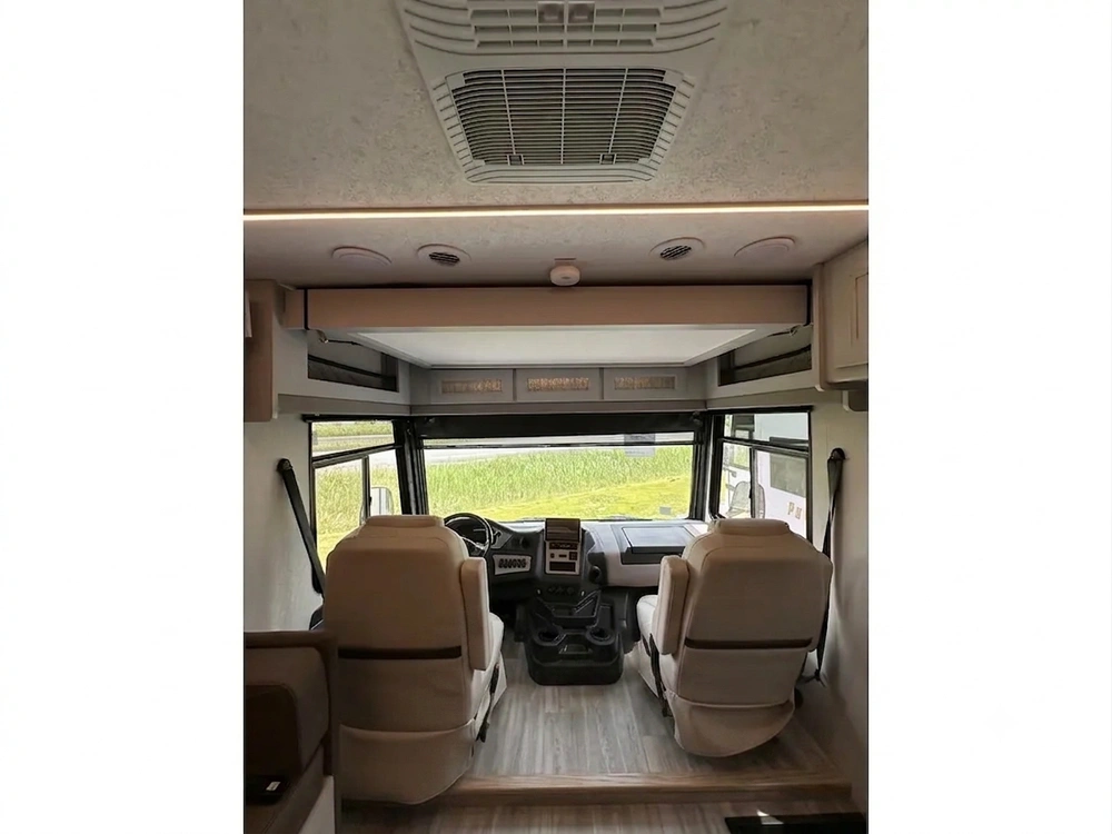 Coachmen Mirada 32ls 2024 alt
