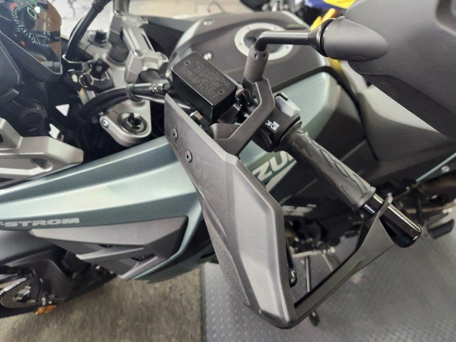 Suzuki V-strom 2026 alt