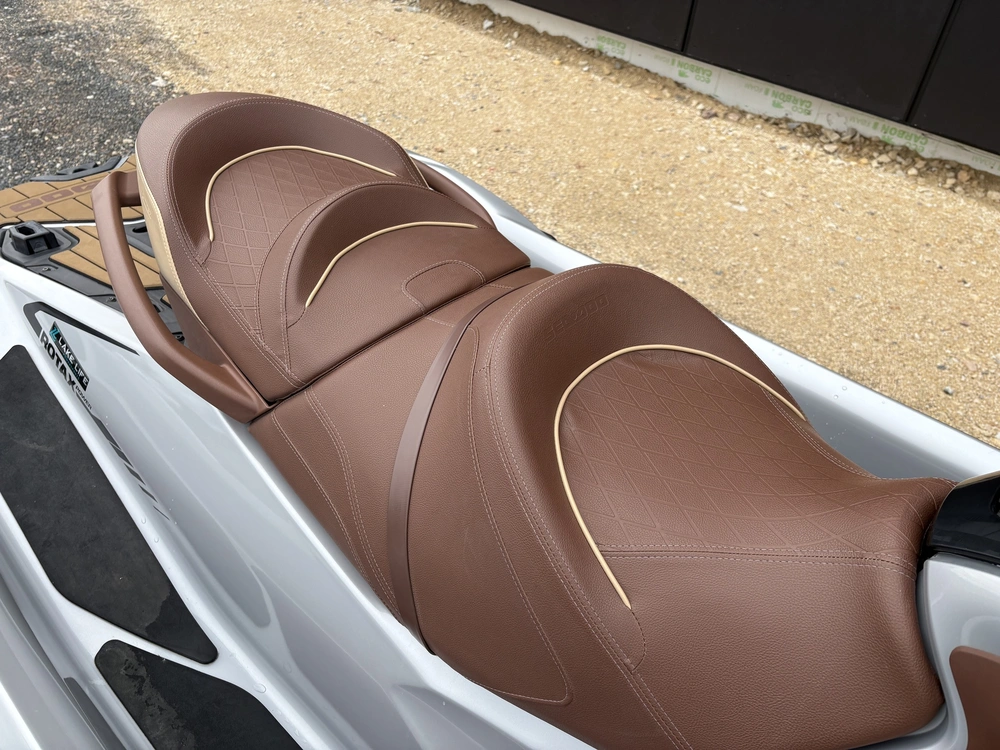 2019 Sea-doo Gtx Ltd 300 alt