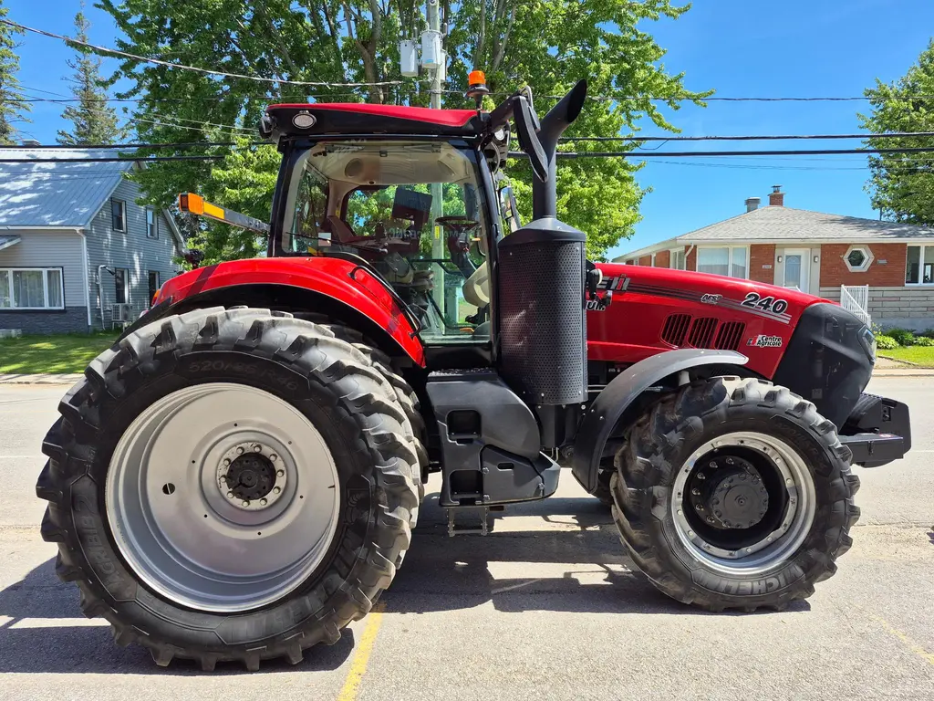 2021 Case IH Magnum 240 CVT