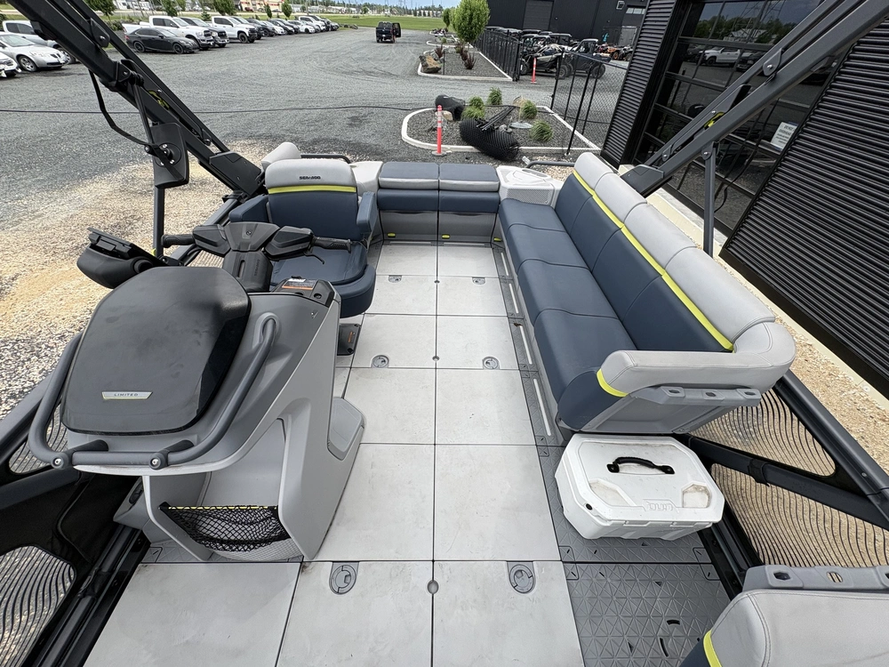 2024 Sea-doo Switch Cruise Limited 21' 230 alt