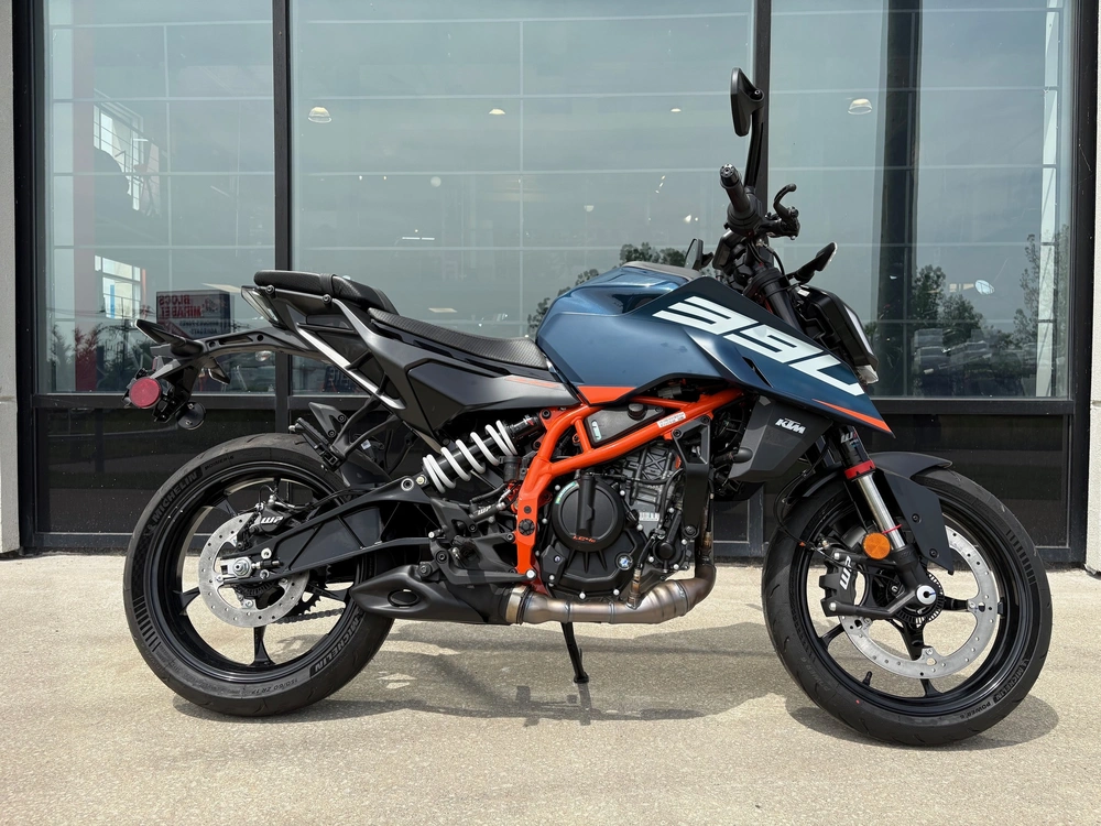 Ktm 390 Duke 2026 alt