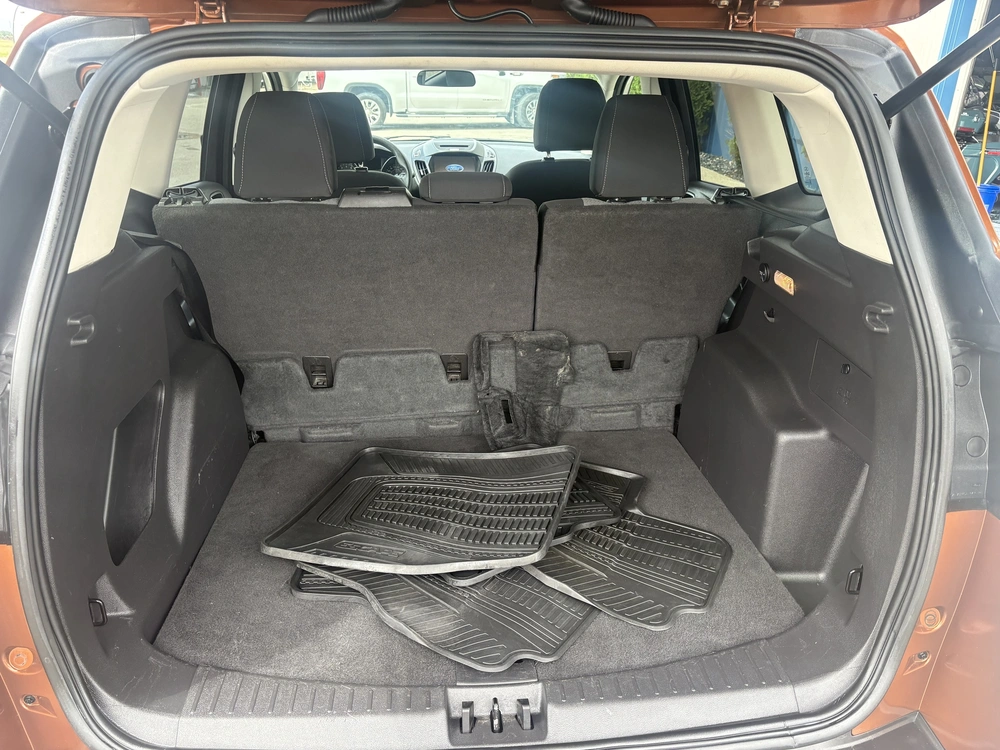 2017 Ford Escape Se alt