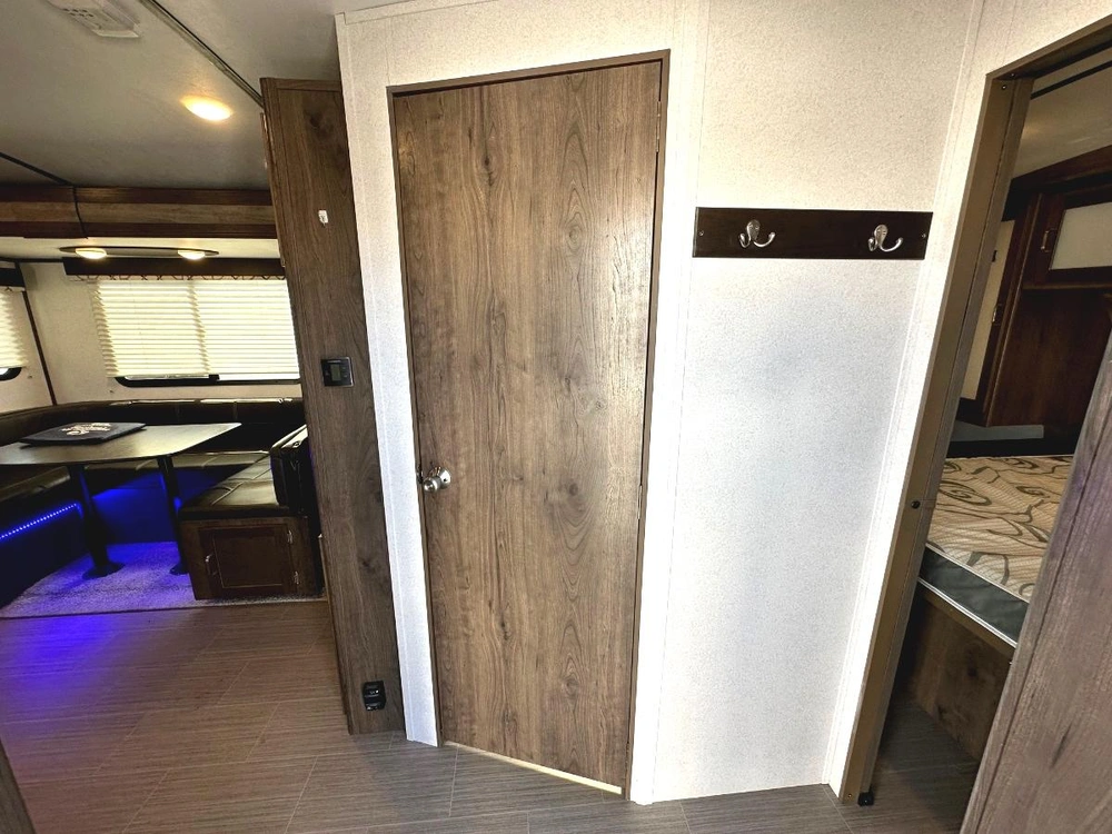 2020 Keystone Rv Passport Ultra-lite Gt Series 2521rl alt