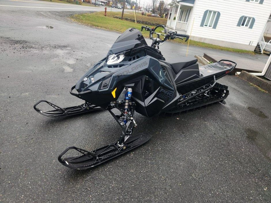 2026 Polaris 850 Pro Rmk 165 alt