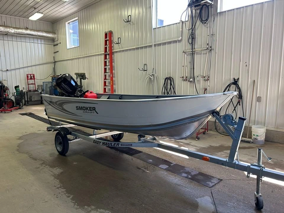 Smokercraft Alaskan 15tl Dlx Split Seat 2025 alt