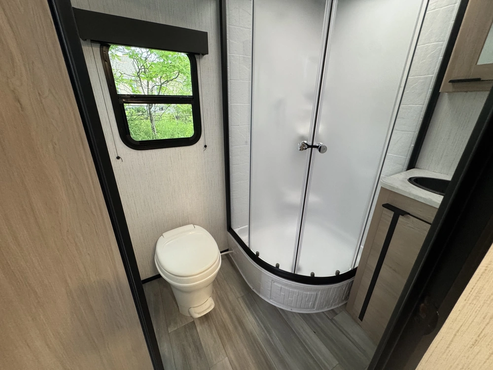 Cruiser Rv Radiance 21rb 2022 alt
