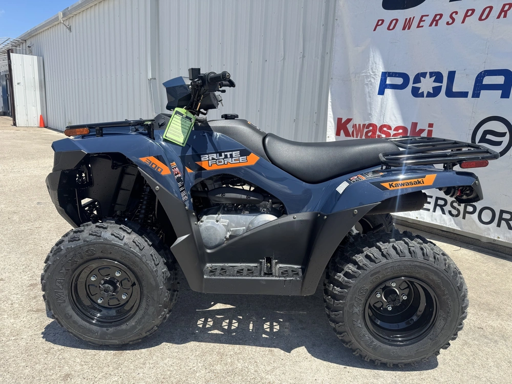 2026 Kawasaki Brute Force® 300 alt