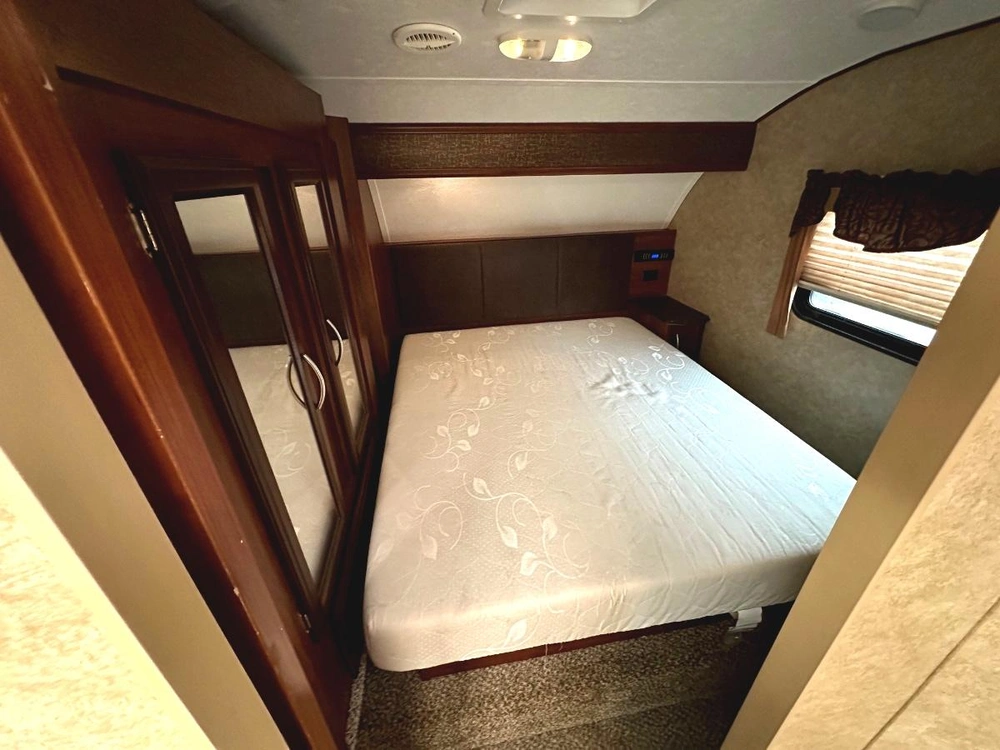 Prime Time Crusader 260rld 2014 alt
