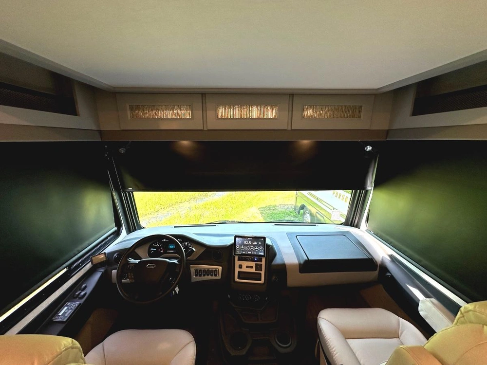 Coachmen Mirada 32ls 2024 alt