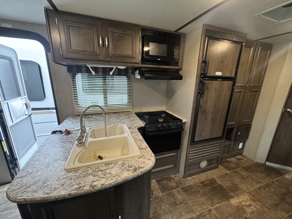 Keystone Rv Passport (tt) 2510rb 2018 alt