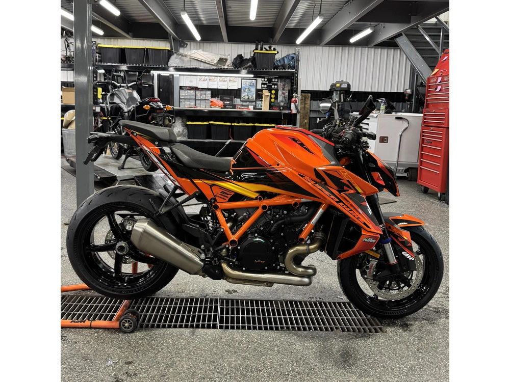2026 Ktm 1390 R Evo alt
