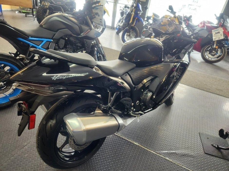 Suzuki Hayabusa 2025 alt