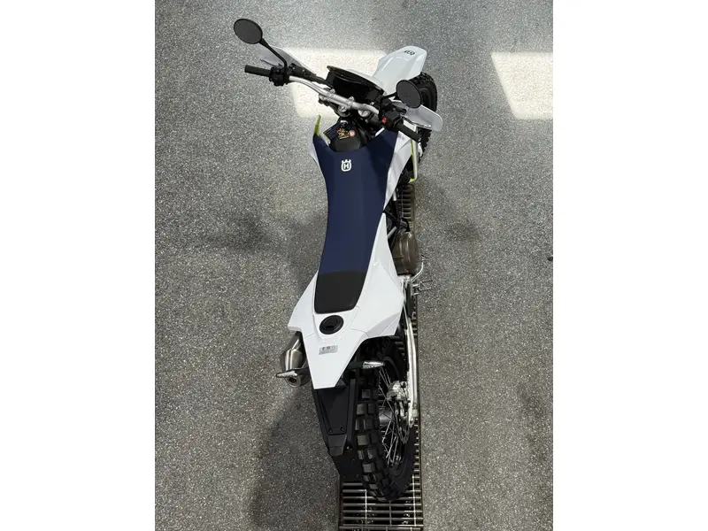 2027 Husqvarna 701 ENDURO