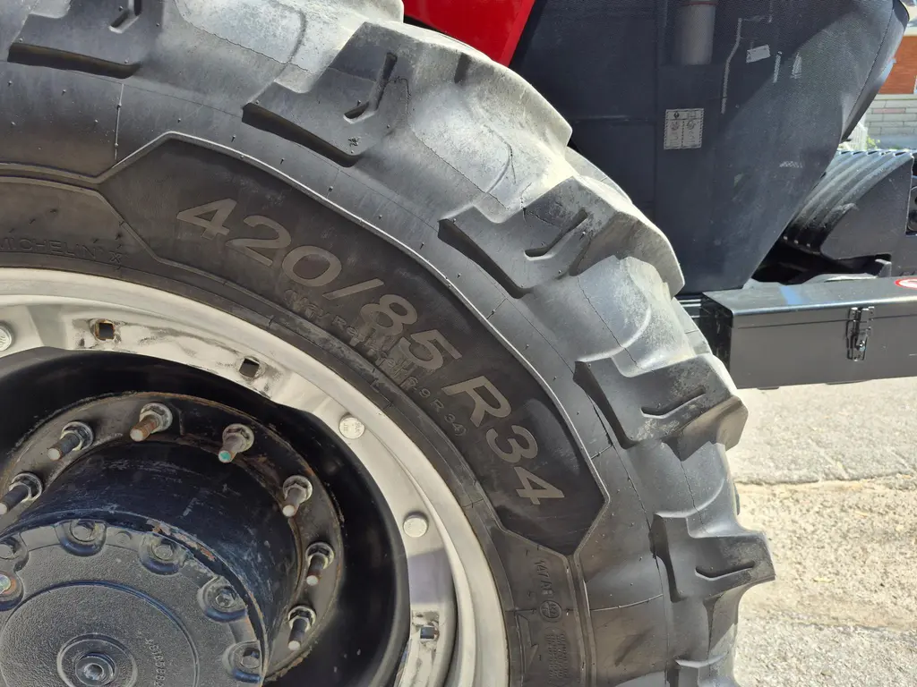 2021 Case IH Magnum 240 CVT