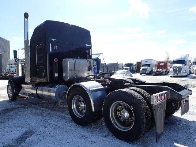 Kenworth W900 2022