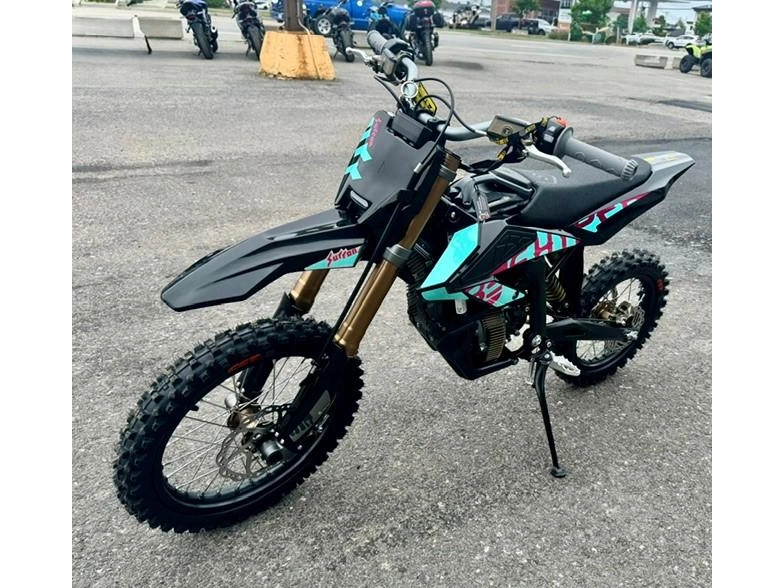 2026 Surron Hyper Bee 100% Électrique Avec 8,000 Watts alt