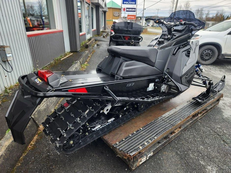 Polaris 650 Indy Vr1 137 2025 alt