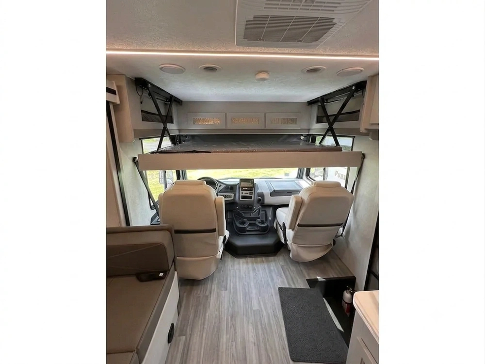 Coachmen Mirada 32ls 2024 alt