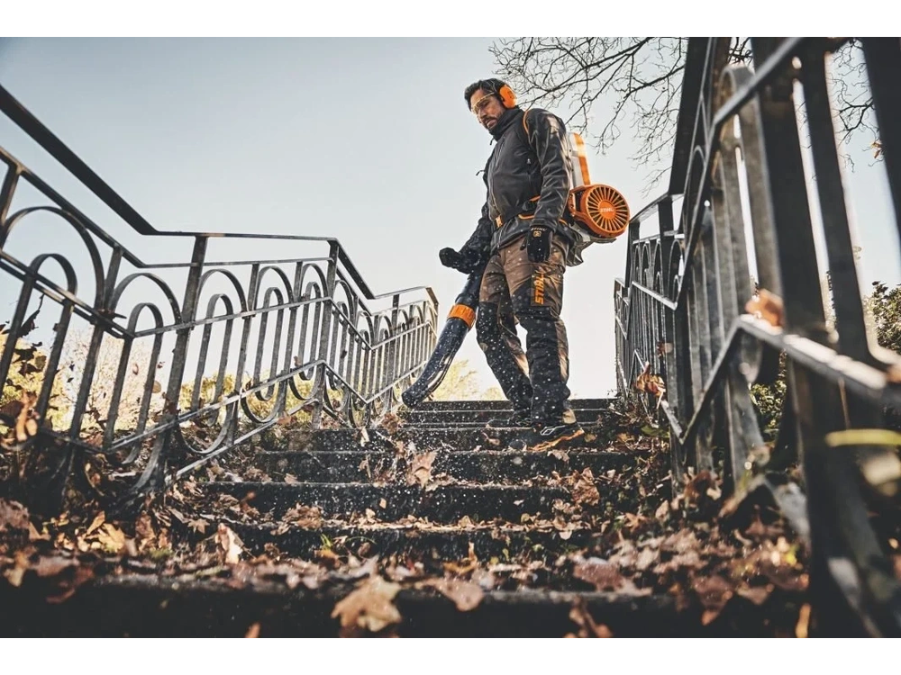 2026 Stihl Bga 300 alt
