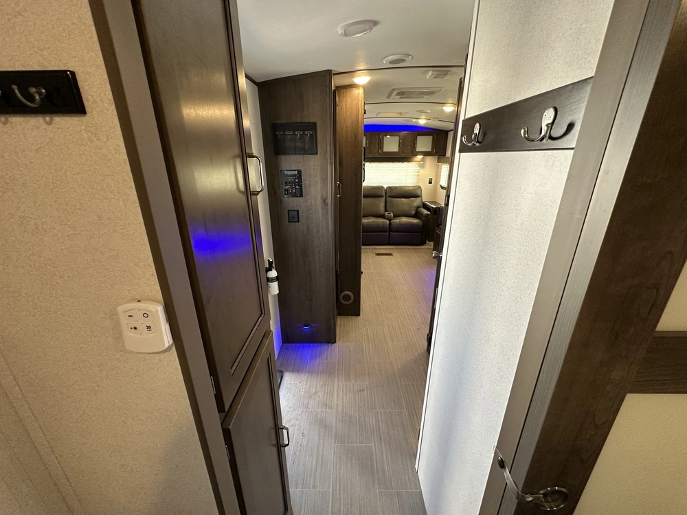 2020 Keystone Rv Passport Ultra-lite Gt Series 2521rl alt