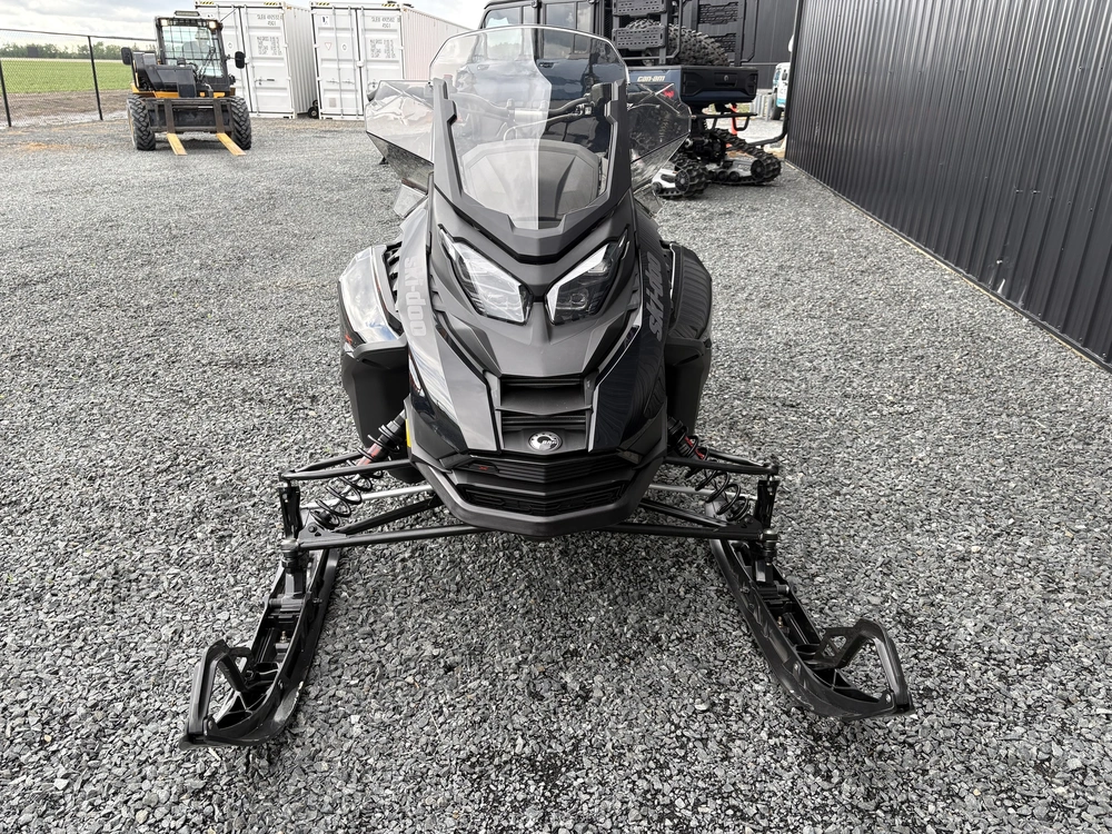 2025 Ski-doo Renegade X 900 Ace Turbo R Ripsaw 1.25" E.s. alt