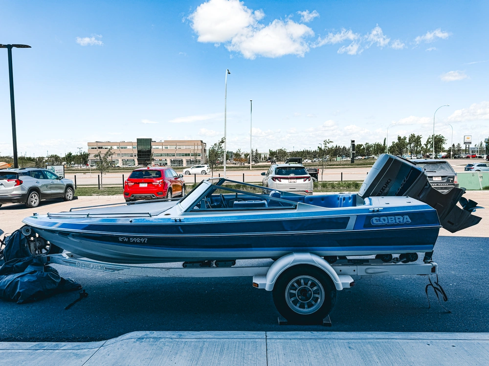 1999 K & C Cobra 2 18' Ski Boat alt