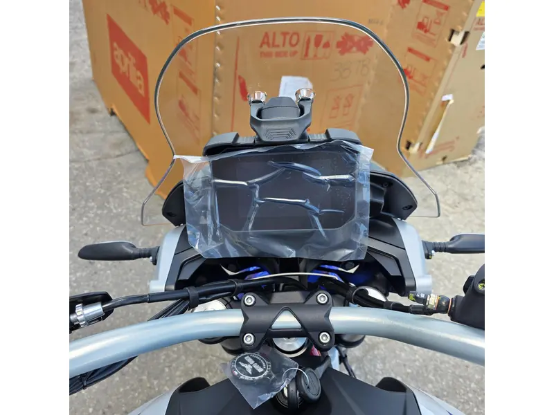 Moto Guzzi V85 TT 2027