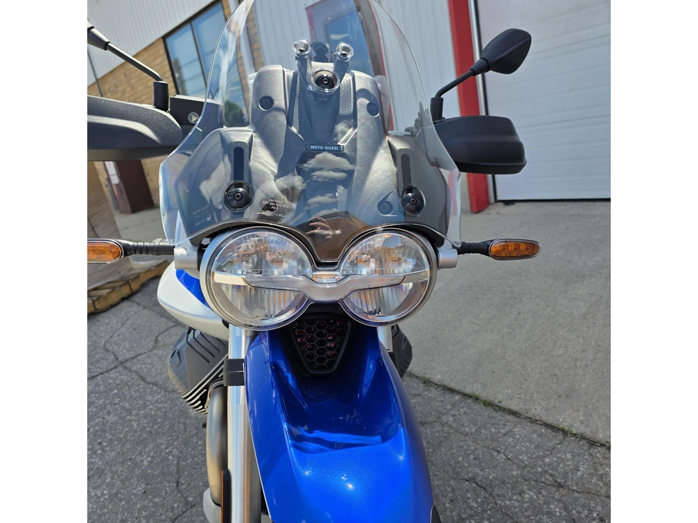 2027 Moto Guzzi V85 Tt alt