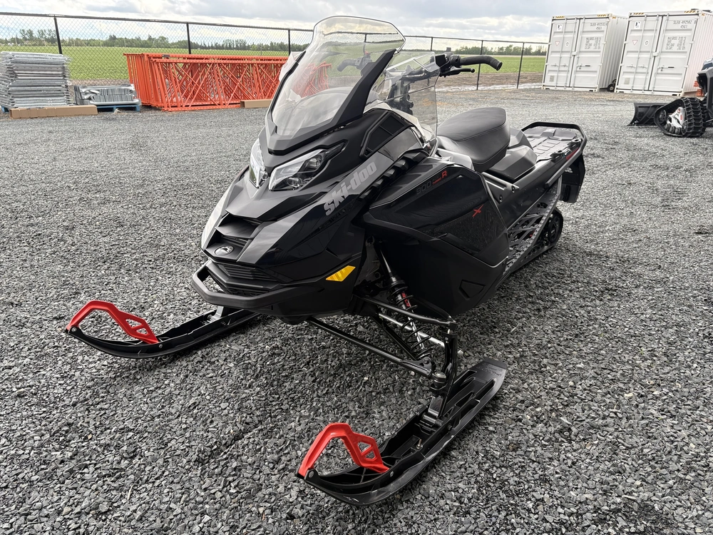 2026 Ski-doo Renegade X 900 Ace Turbo R Ripsaw 1.25" E.s. alt
