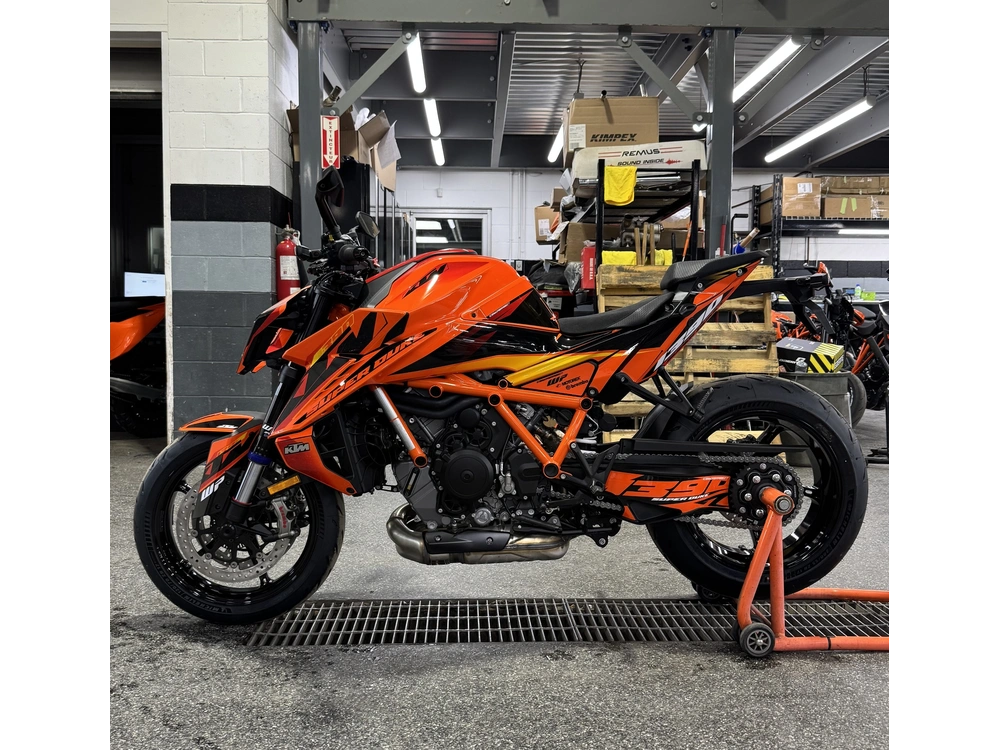 2026 Ktm 1390 R Evo alt