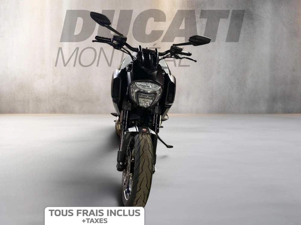 2015 Ducati Diavel Carbon alt