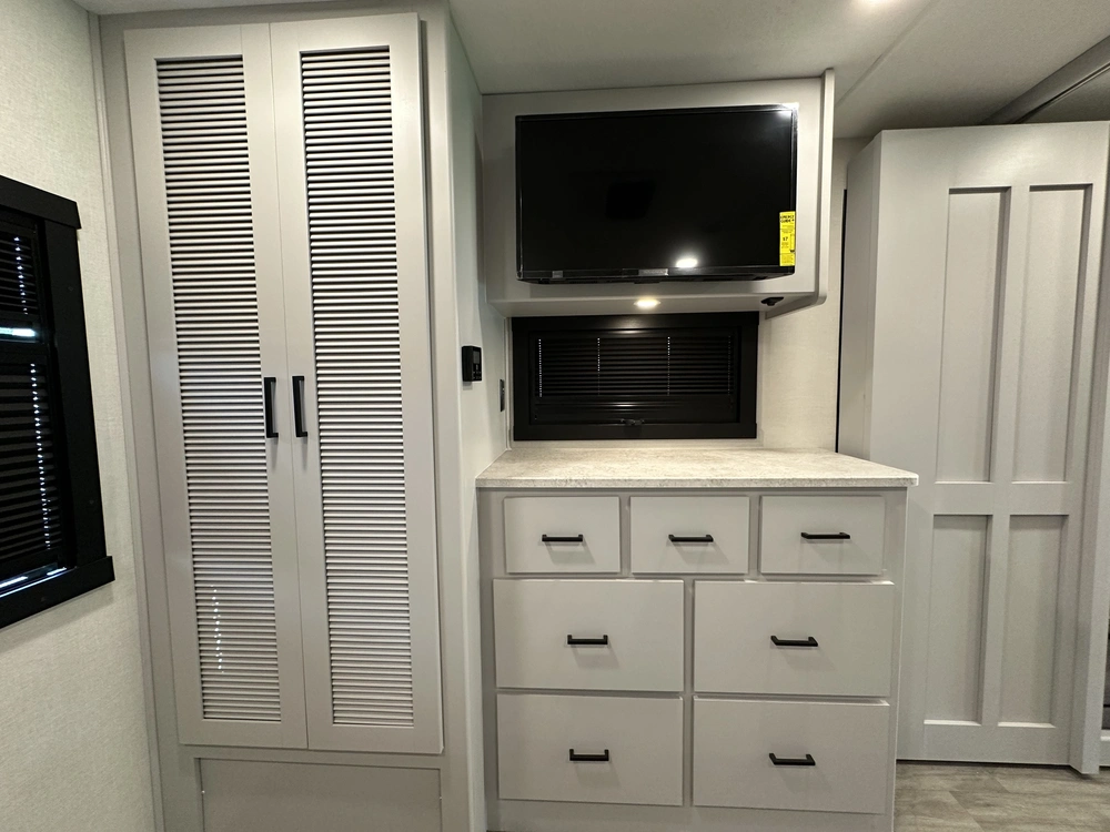 Coachmen Pursuit 31es 2024 alt