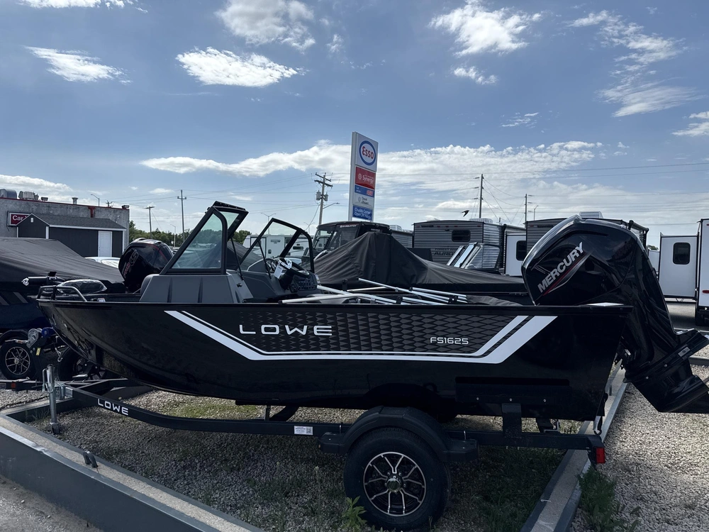 2026 Lowe Boats Fishing Machine Walk Thru Fm 1625 Wt alt