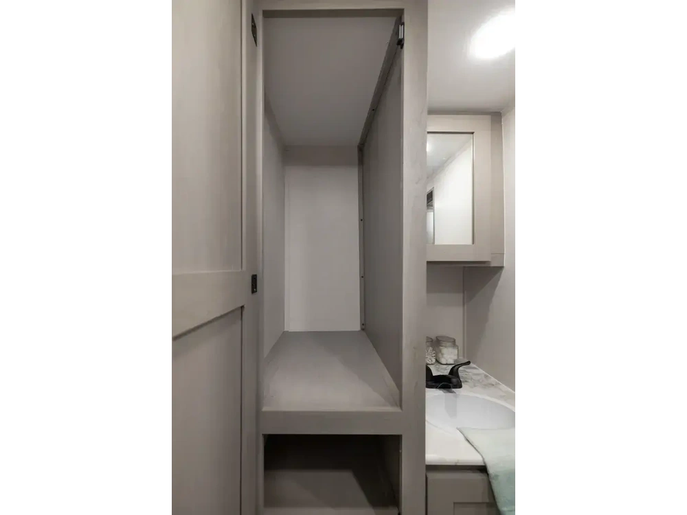 2026 Coachmen Clipper 17fq alt