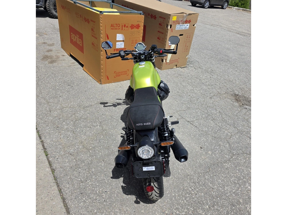 2026 Moto Guzzi V7 Sport alt