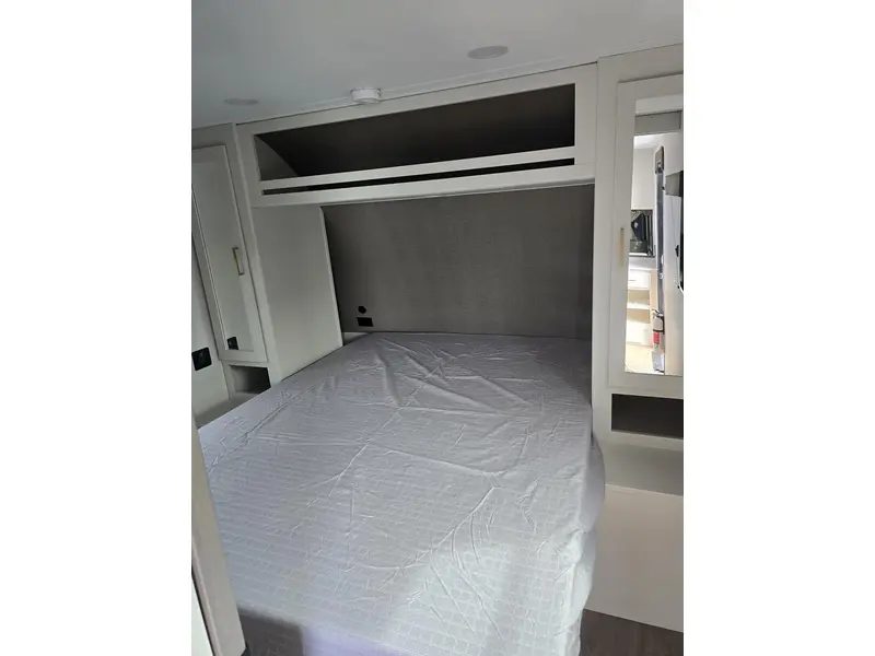 2027 Grand Design Transcend 26bhx