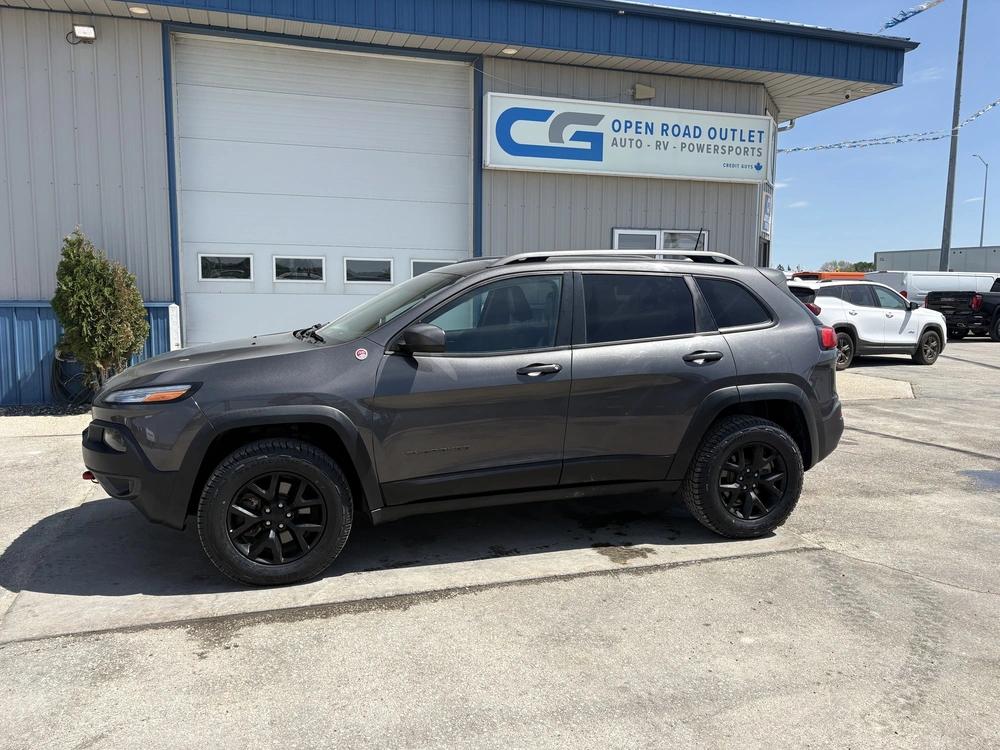 2018 Jeep Cherokee Trailhawk alt