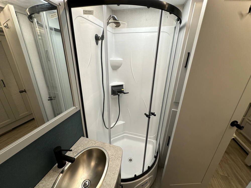 Coachmen Mirada 32ls 2024 alt