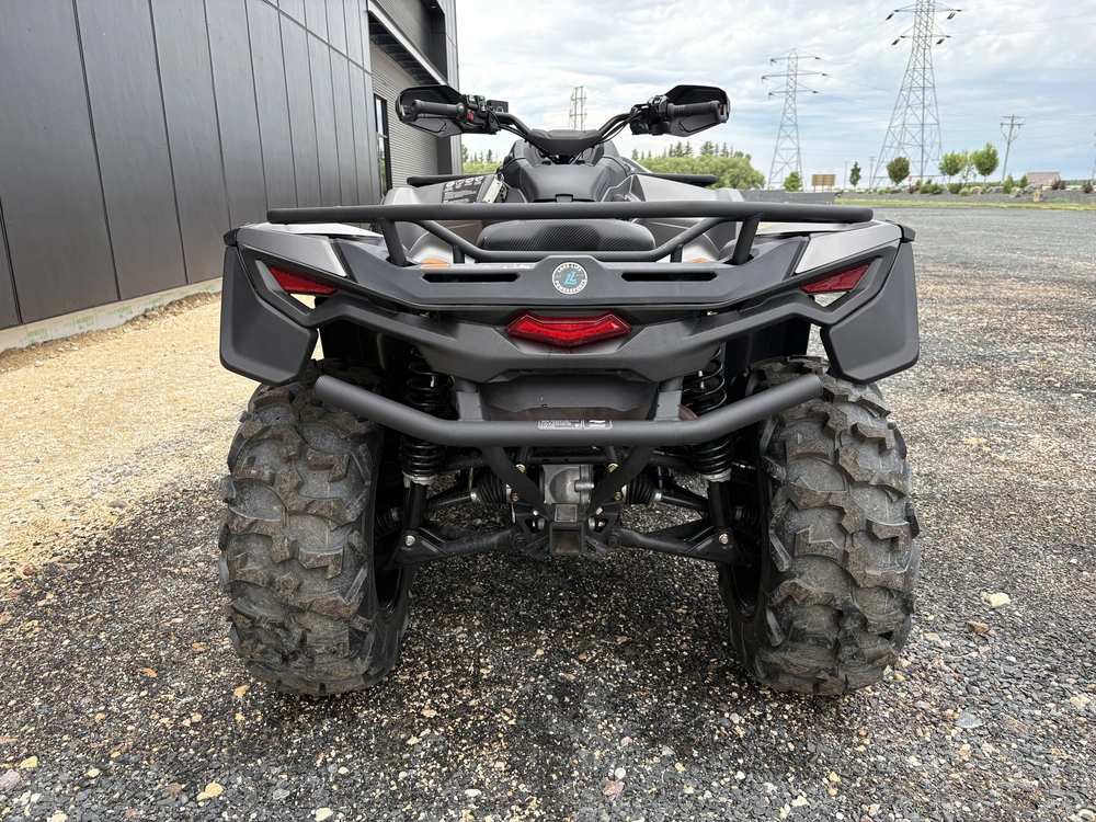 2025 Can-am Outlander 700 Xt - Platinum Satin alt