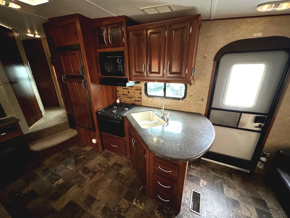 Prime Time Crusader 260rld 2014 alt